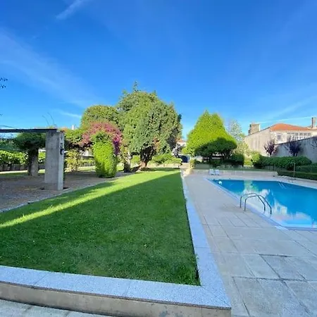 Swimming Pool With Private Garage Apartment Porto